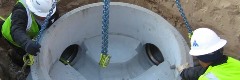 Канализационный колодец в Старой Руссе